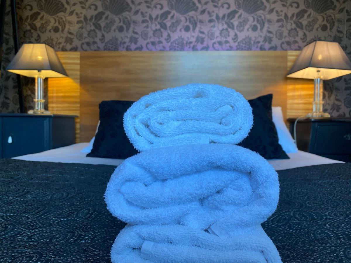 Bed & Breakfast Number One Hundred Cardiff