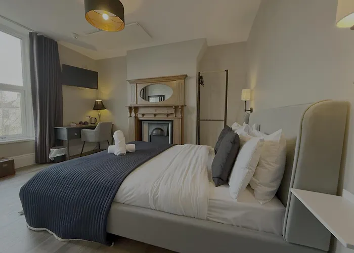 Number One Hundred Bed And Breakfast